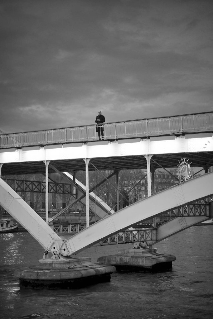 homme-sur-le-pont.jpg