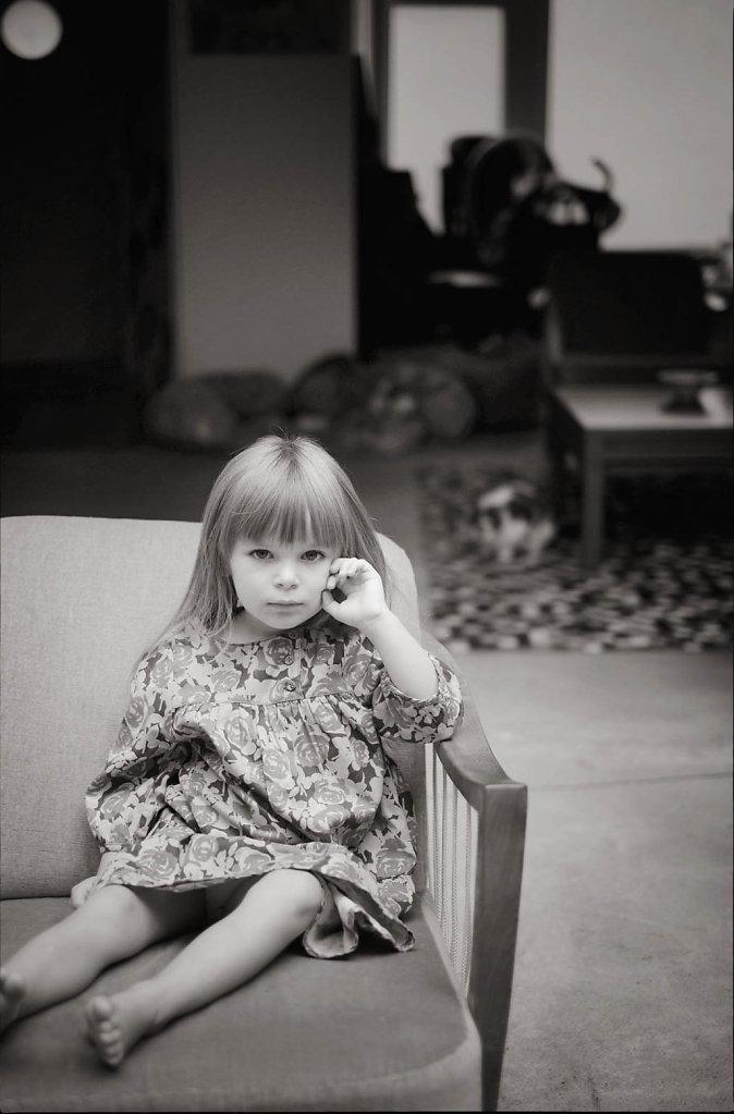 thelma-chat-bw.jpg