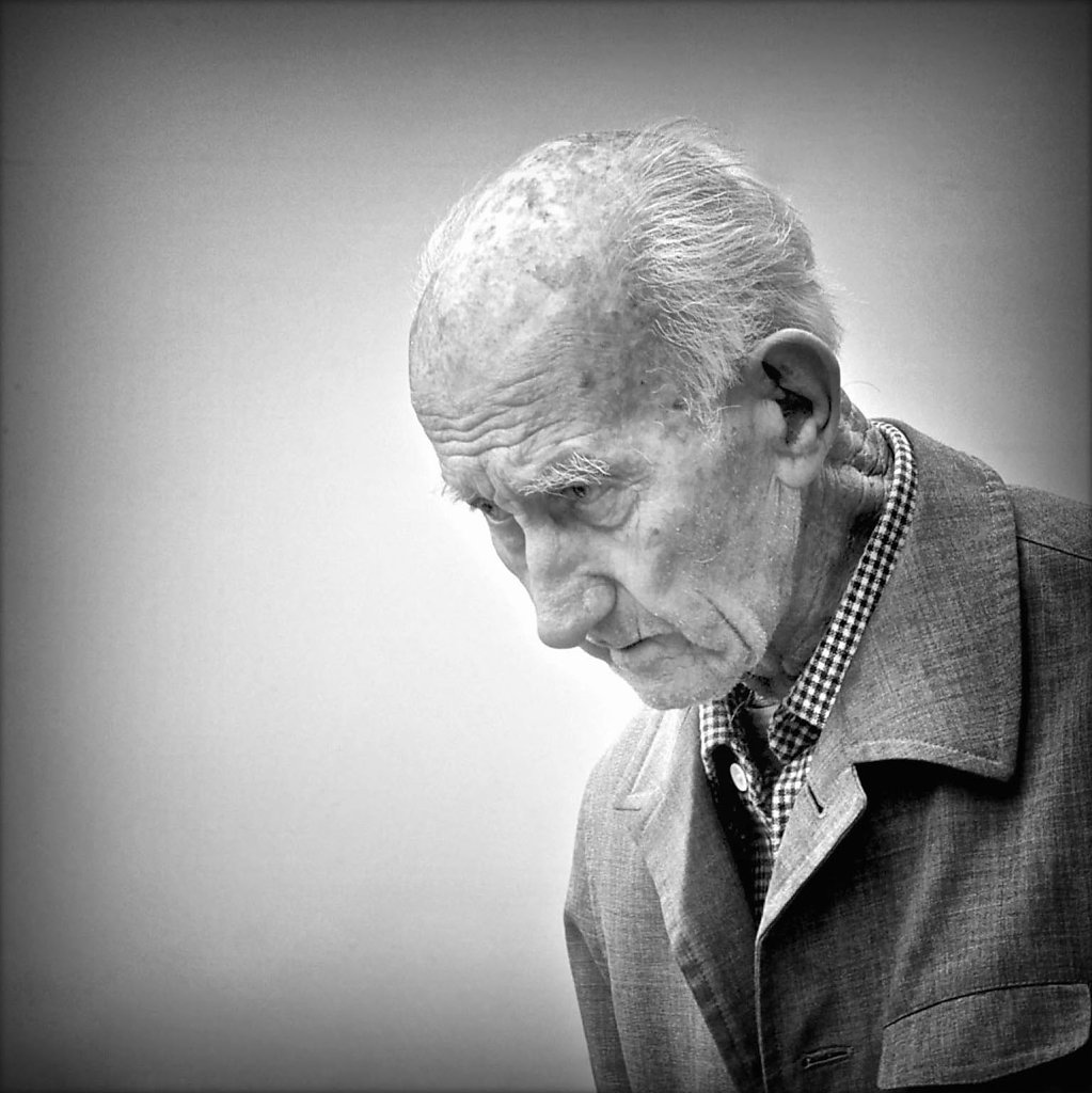 vieux-monsieur3-Snapseed-Snapseed-ok.jpg