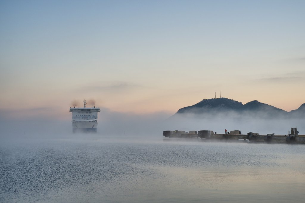 ghost-ship-2.jpg