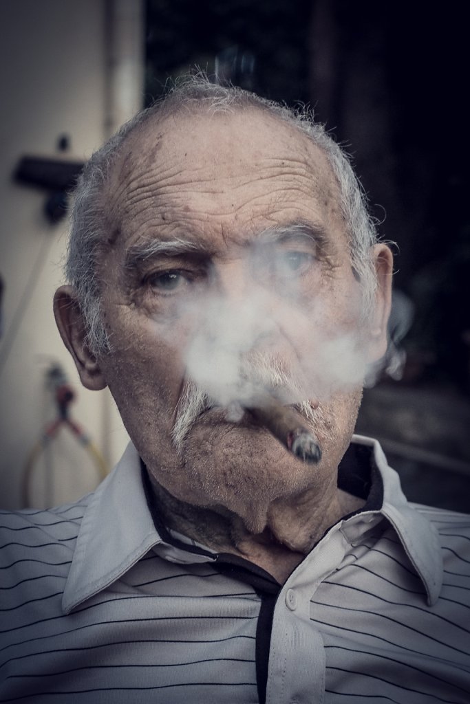 pepe-cigare-Snapseed.jpg